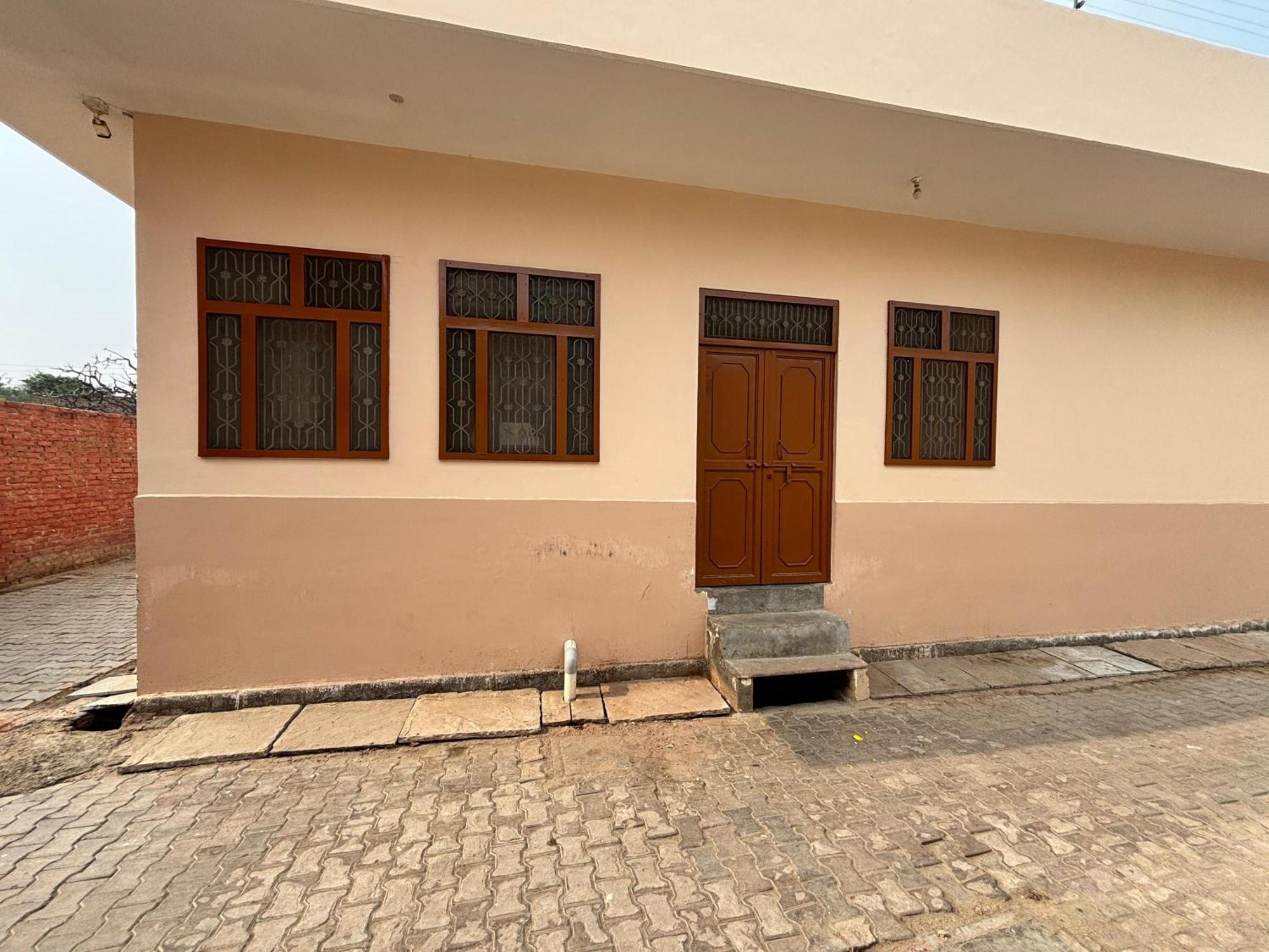 Shri Balaji Dham Hotel Vrindāvan Exterior foto
