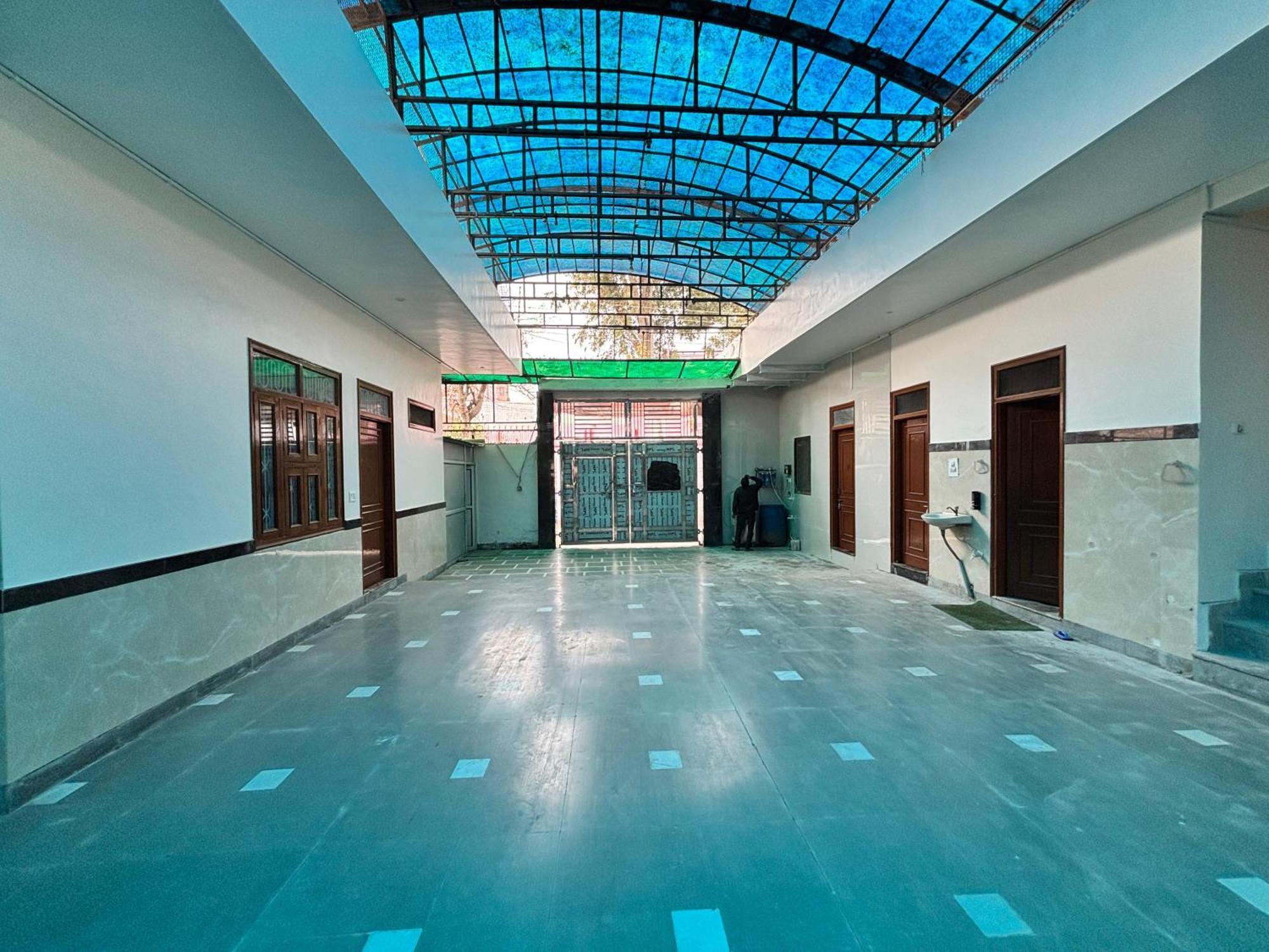 Shri Balaji Dham Hotel Vrindāvan Exterior foto