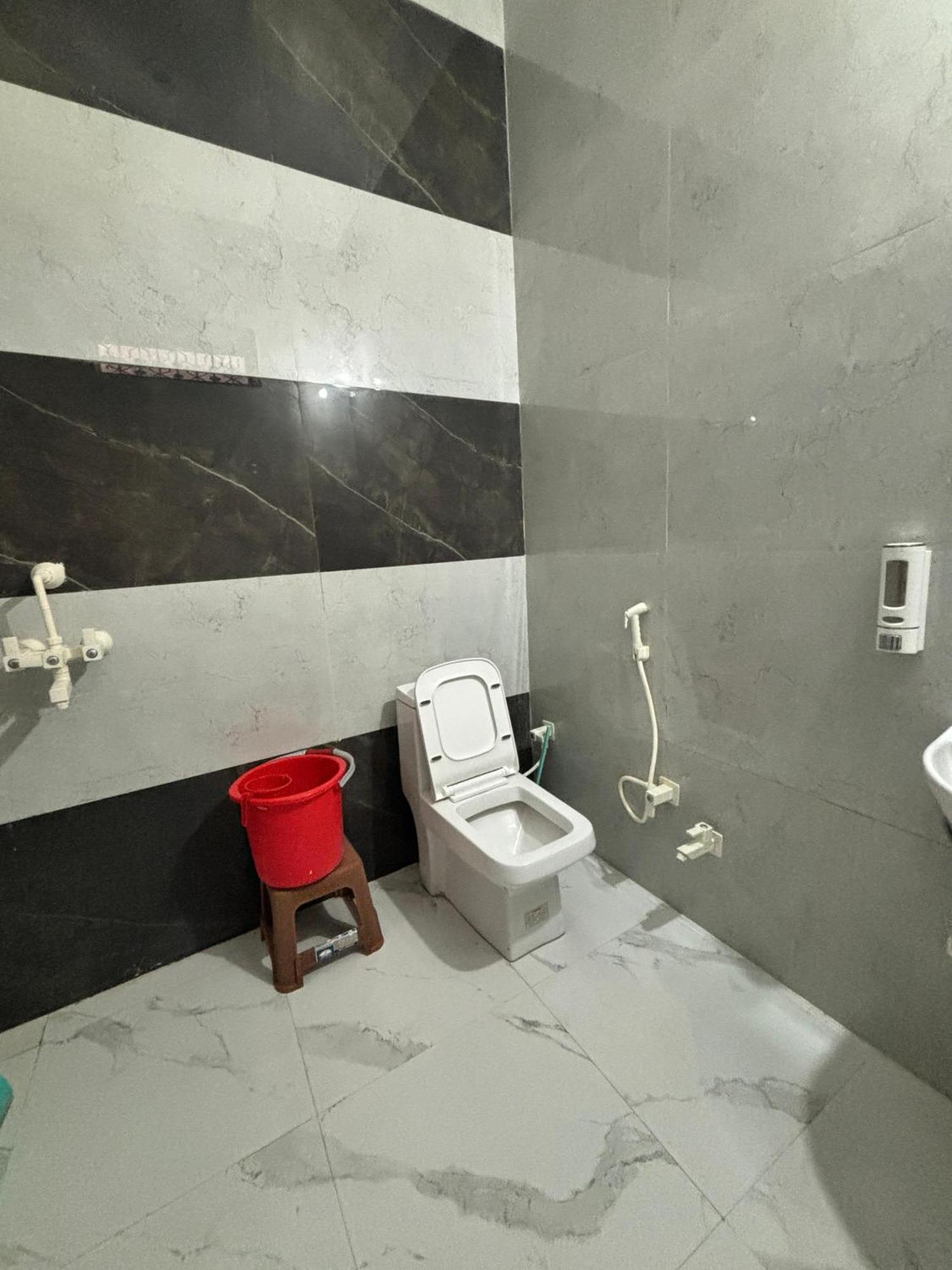 Shri Balaji Dham Hotel Vrindāvan Habitación foto