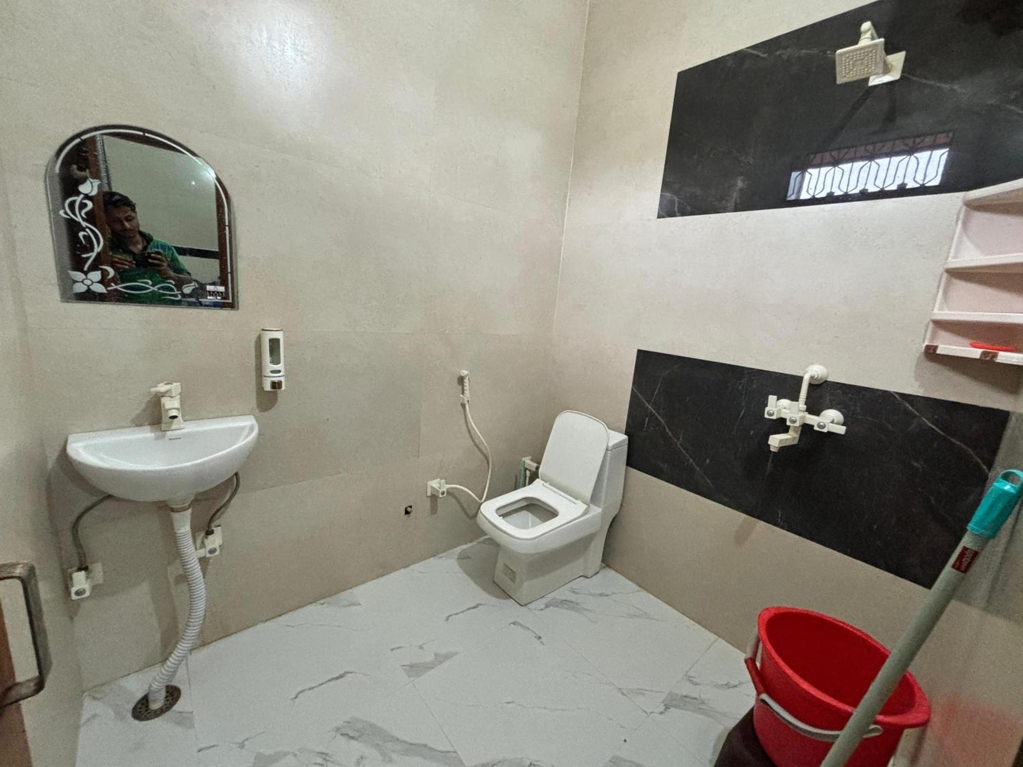 Shri Balaji Dham Hotel Vrindāvan Habitación foto