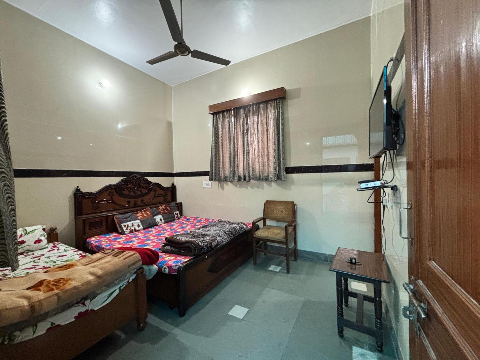 Shri Balaji Dham Hotel Vrindāvan Exterior foto